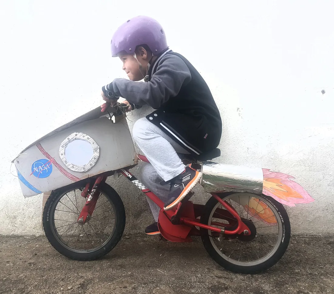 Objectif Mars et Lune avec Léo ! Attention décollage ! 